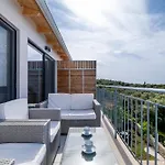 Appartamento Deluxe With Sea View B Tsoukaládhes